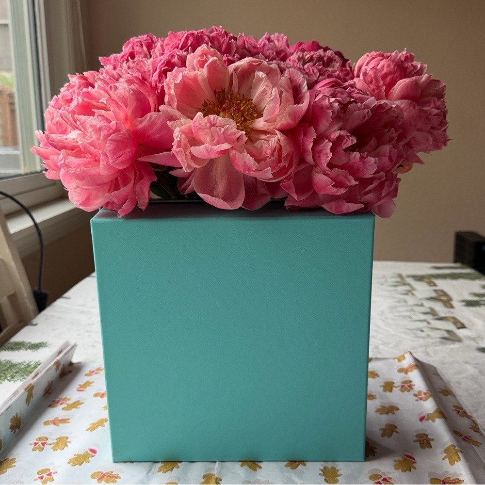 Tiffany & Co. Blue Box - Picture 8 of 15